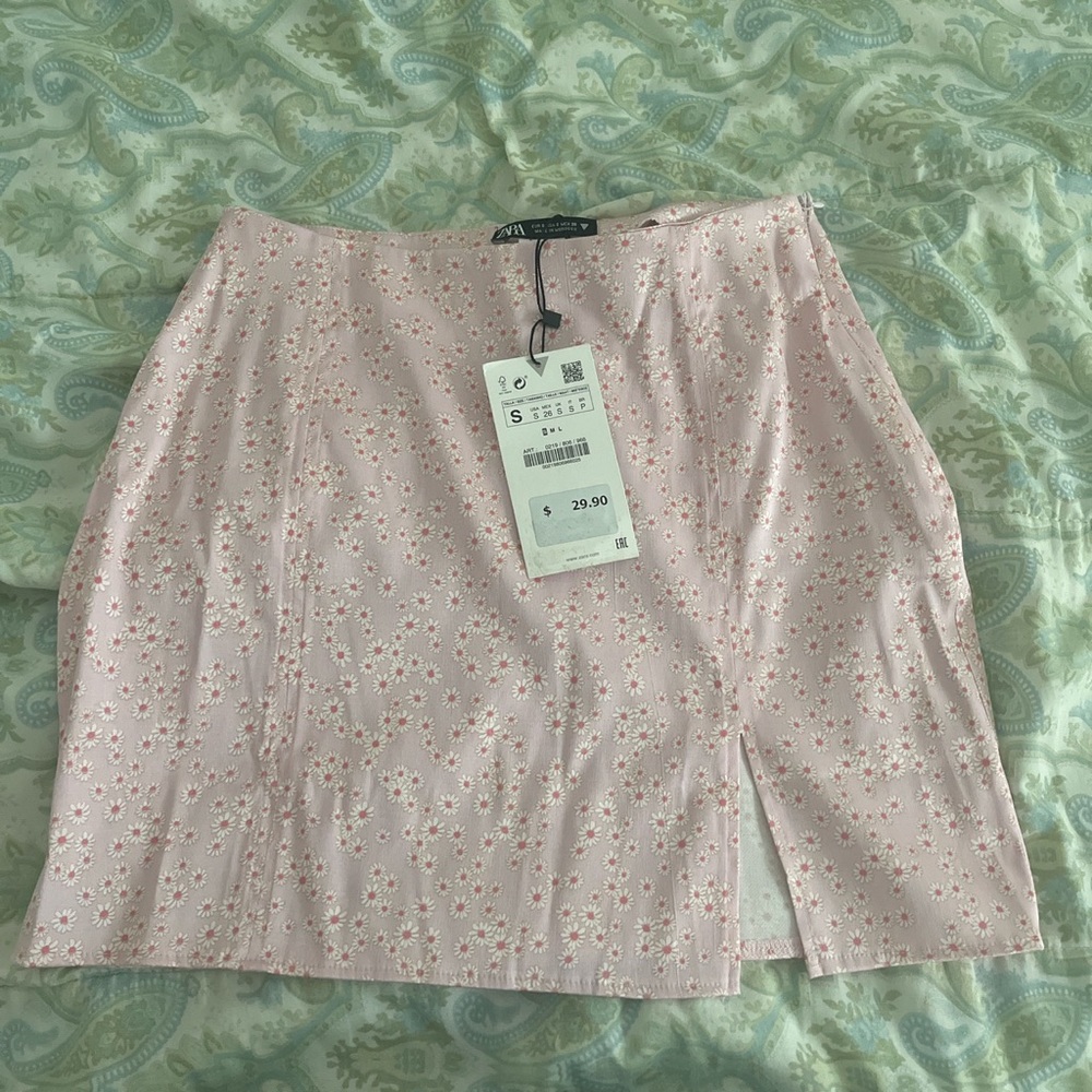 Zara small floral pink skirt